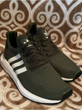 Adidas Women’s Swift Run 'Green'